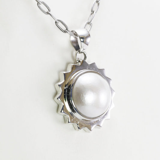 Genuine round 13 mm white Mabe pearl set in handmade 925 sterling silver pendant, star gear box silver style pendant with white pearl