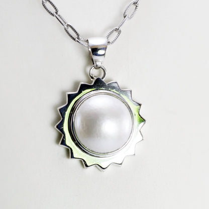 Genuine round 13 mm white Mabe pearl set in handmade 925 sterling silver pendant, star gear box silver style pendant with white pearl