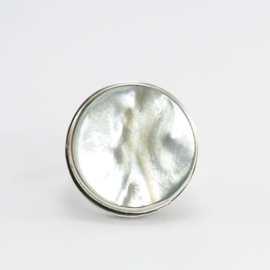 BLISTER pearl ring set in 925 sterling silver decorated with Bali art filigree ornament