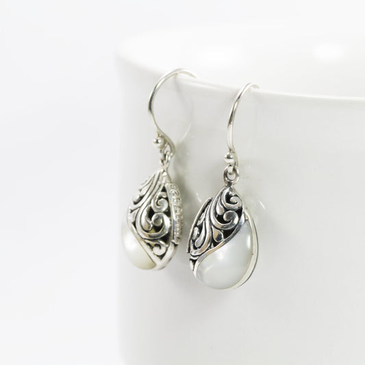 teardrop earrings 925 sterling silver decorated with white shell and filigree ornament