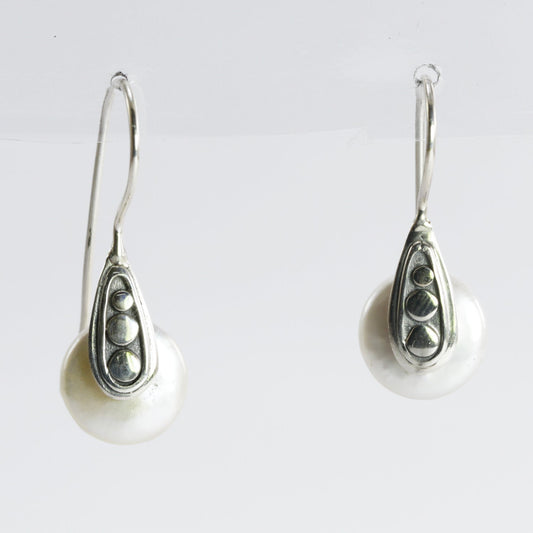 freshwater pearl earrings 925 sterling silver decorated with dot ornament
