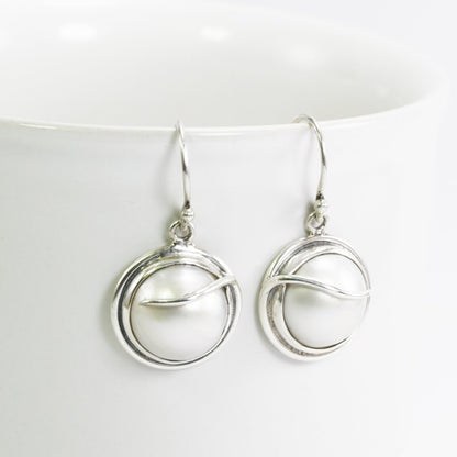 white mabe pearl earrings 925 sterling silver decorated with rope style