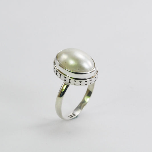 mabe pearl ring oval shape 925 sterling silver 15*10 mm decorated with Round dot ornament