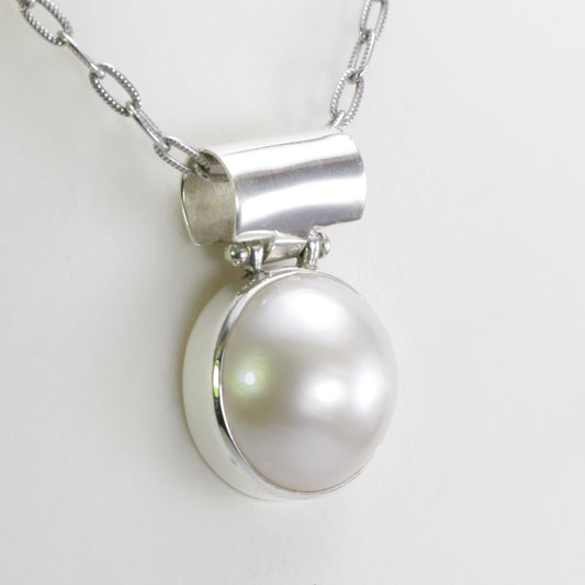 mabe pearl pendant necklace 16 MM round set in 925 sterling silver with chocker bale style