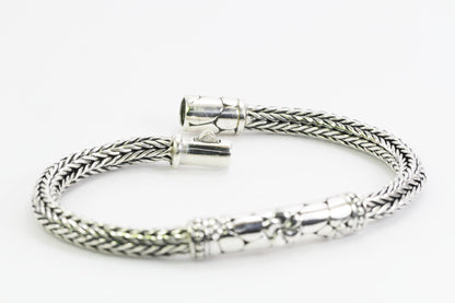 925 sterling silver bracelet Dragon Bone chain 7.5" inch length decorated with flower and rock ornament