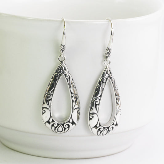 925 sterling silver earrings tear drop shape decorated with swirl filigree
