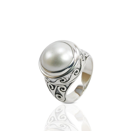 Bali Handmade ring 925 sterling silver with bezel set genuine 13 mm white mabe pearl decorated with beautiful sea wave art carving
