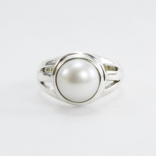 genuine pearl ring set in 925 sterling silver with split shank ring 10 mm round