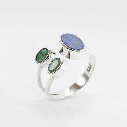 Three stones ring adjustable with fire opal and natural green emerald set in 925 sterling silver split shank style