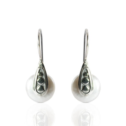 freshwater pearl earrings 925 sterling silver decorated with dot ornament