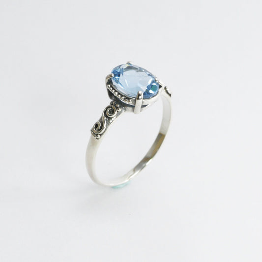 swiss Blue Topaz ring set in 925 sterling silver ring, solitaire ring with swiss blue topaz