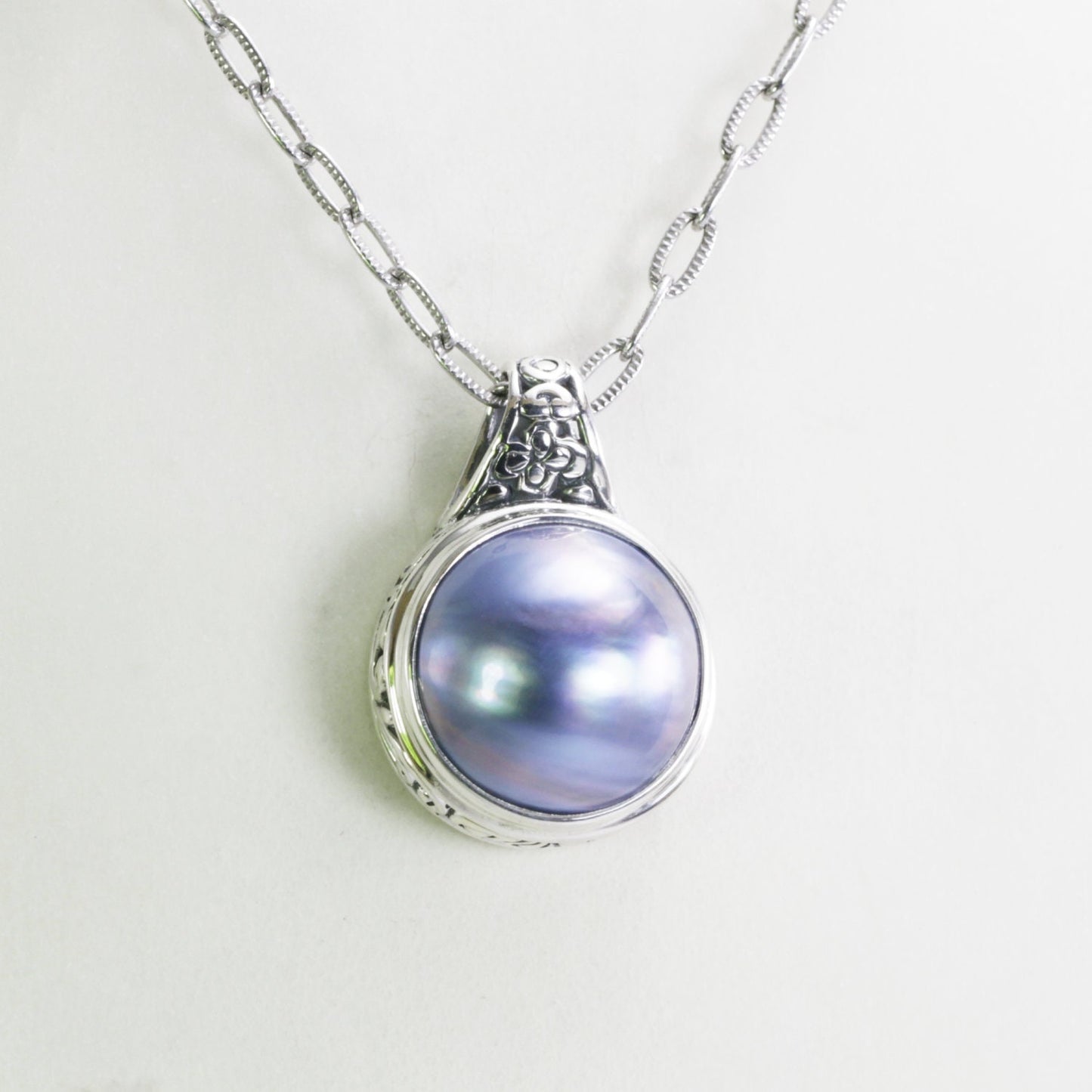 Beautiful Round 13 mm White Mabe Pearl bezel set in handmade necklace pendant 925 sterling silver decorated with swirl filigree ornament