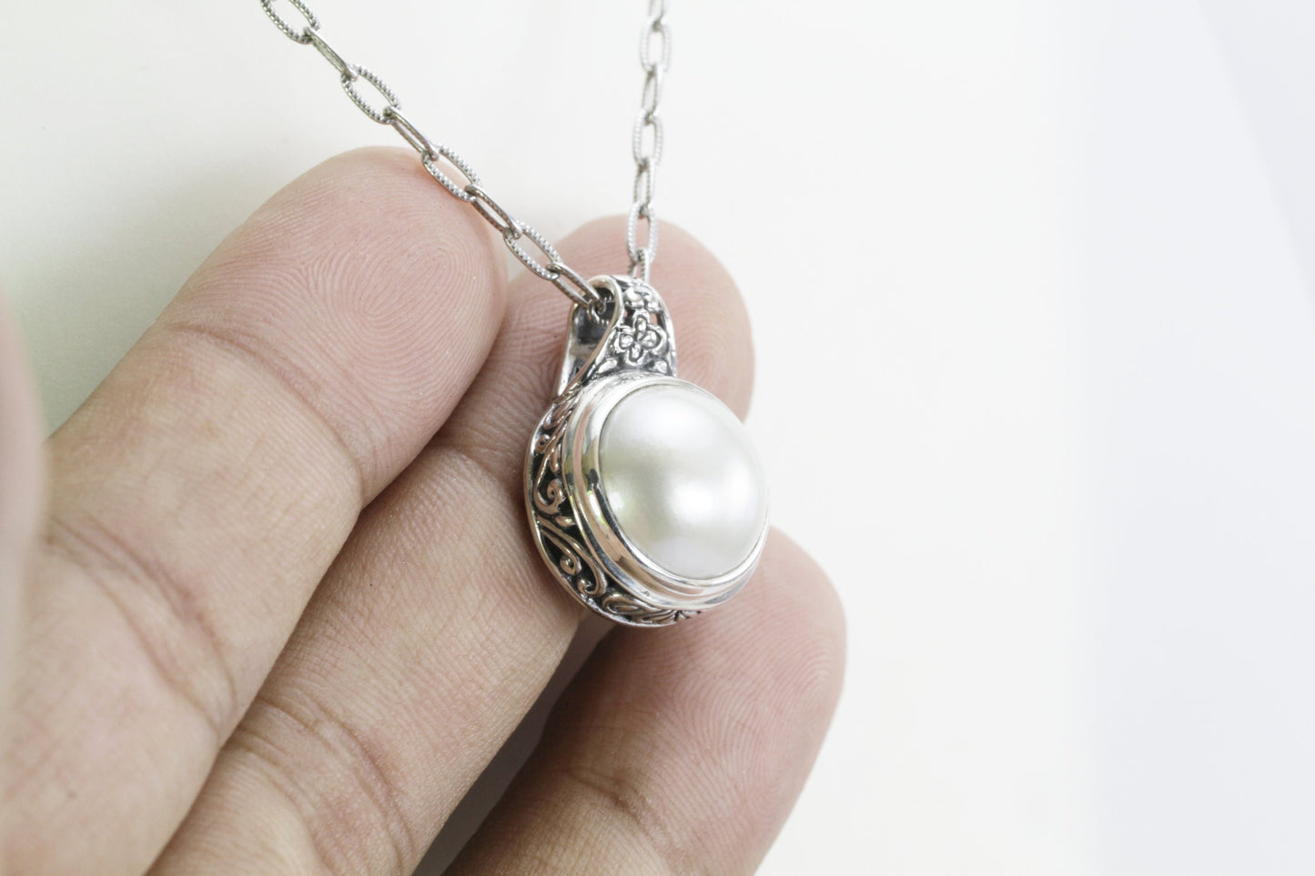 Beautiful Round 13 mm White Mabe Pearl bezel set in handmade necklace pendant 925 sterling silver decorated with swirl filigree ornament