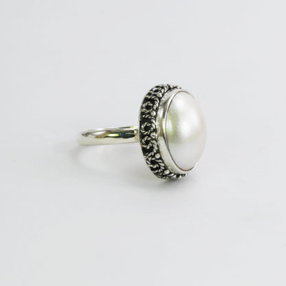 mabe pearl ring 925 sterling silver oval shape  17*14 mm decorated with swirl crown filigree ornament