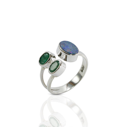 Three stones ring adjustable with fire opal and natural green emerald set in 925 sterling silver split shank style