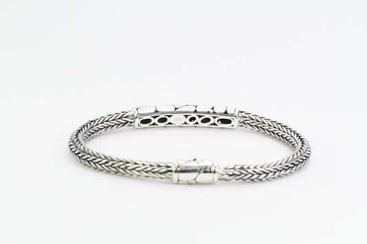 925 sterling silver bracelet 7.5" inch length, 6MM round thickness decorated with elephant ornament