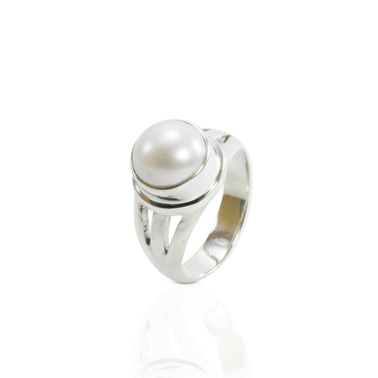 genuine pearl ring set in 925 sterling silver with split shank ring 10 mm round