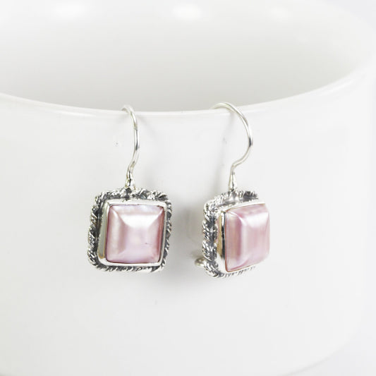 Pink mabe pearl earrings 925 sterling silver kidney lock decorated with rope edge