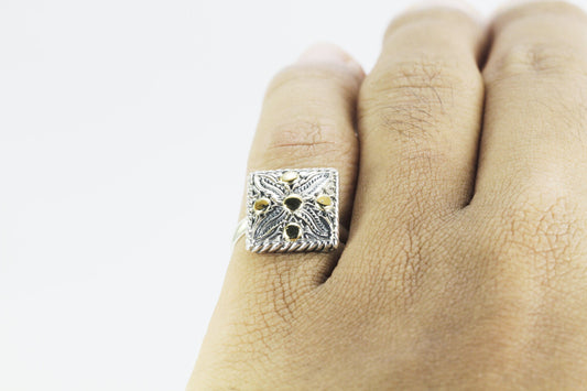 Square ring 925 sterling silver decorated with floral filigree and 18K real gold,