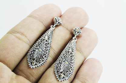 filigree earrings dangle 925 sterling silver decorated with open work carving and 18K yellow gold