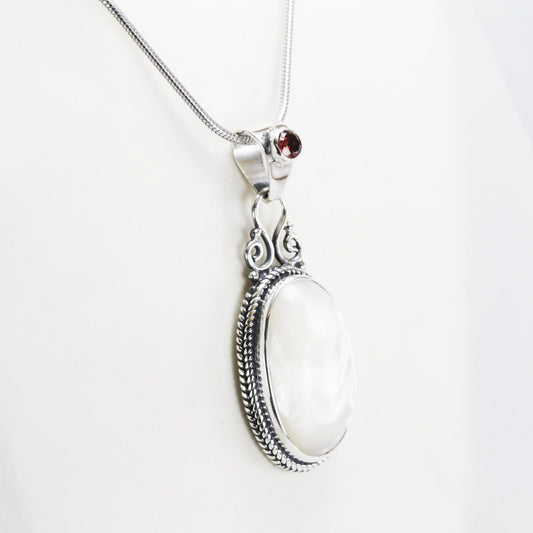 Mother of pearl pendant necklace with genuine red garnet set in 925 sterling silver cable chain rope