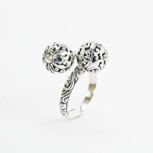 Ball ring bypass 925 sterling silver decorated with swirl filigree