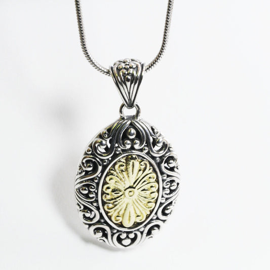 antique two tone pendant necklace 18K yellow gold decorated with royal carving art