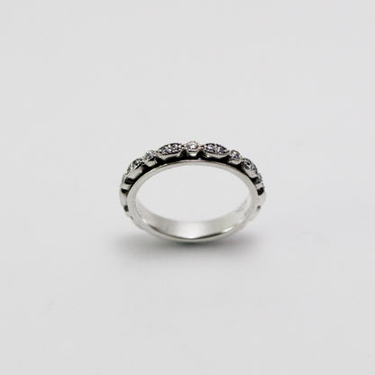Spinner ring 925 sterling silver decorated with gems stone