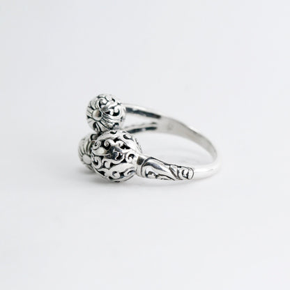Bypass ring 925 sterling silver decorated with filigree ornament ball