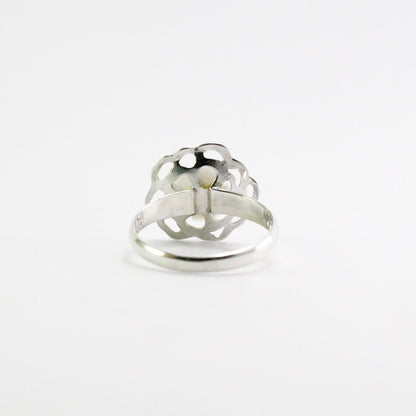 flower ring 925 sterling silver decorated with white shell and genuine blue topaz