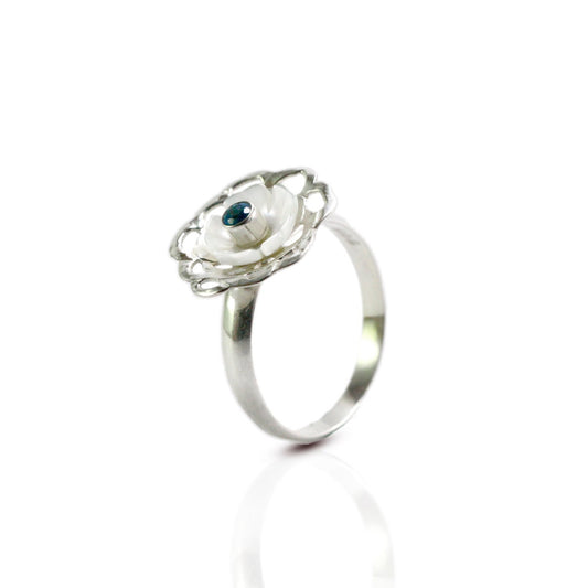 flower ring 925 sterling silver decorated with white shell and genuine blue topaz