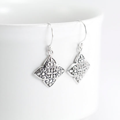clover leaf earrings 925 sterling silver decorated with open work filigree