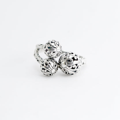 Bypass ring 925 sterling silver decorated with filigree ornament ball