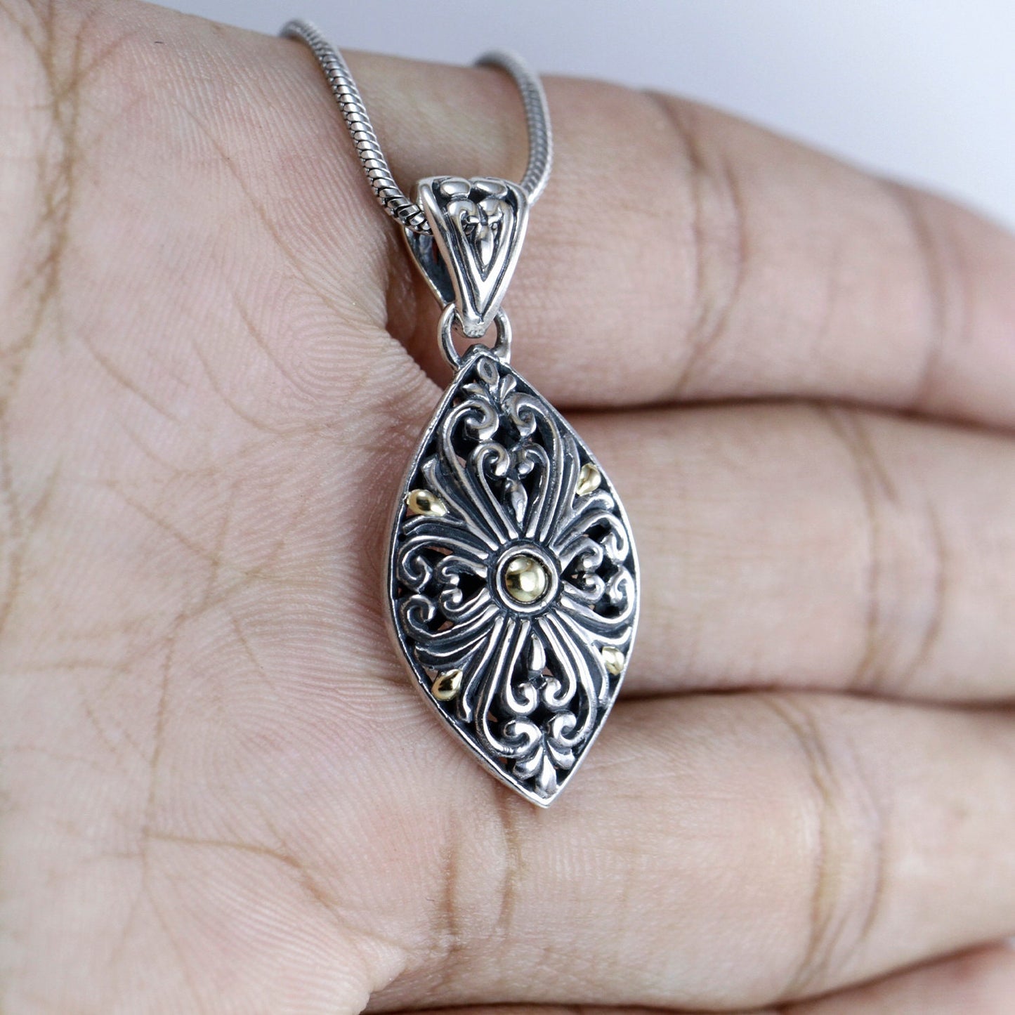 marquise pendant 925 sterling silver decorated with filigree art and 18K gold accent