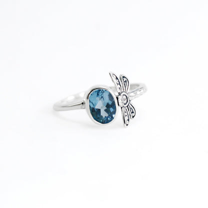 Blue topaz ring set in 925 sterling silver decorated with beautiful dragonfly