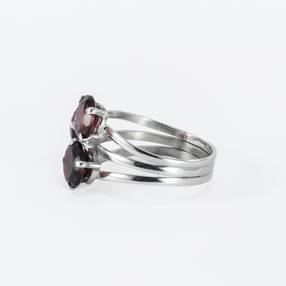 Red Garnet ring set in 925 sterling silver, three stones ring