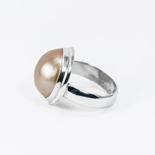 Golden mabe pearl ring 925 sterlig silver 16 mm round with double bezel set
