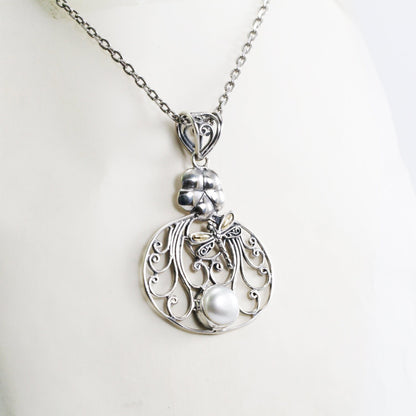 flower pendant necklace 925 sterling silver and 18K yellow gold decorated with fresh water pearl