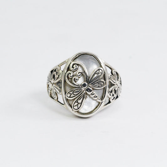 Dragonfly ring with genuine white shell decorated with dragonfly ornament