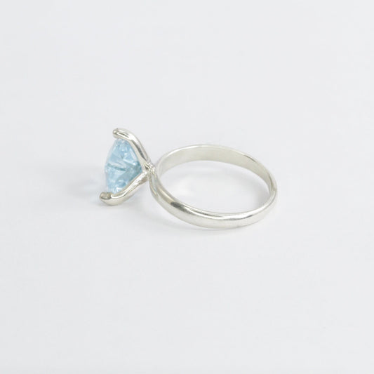 Blue Topaz ring set in 925 sterling silver ring, solitaire ring with sky blue topaz Fancy cut