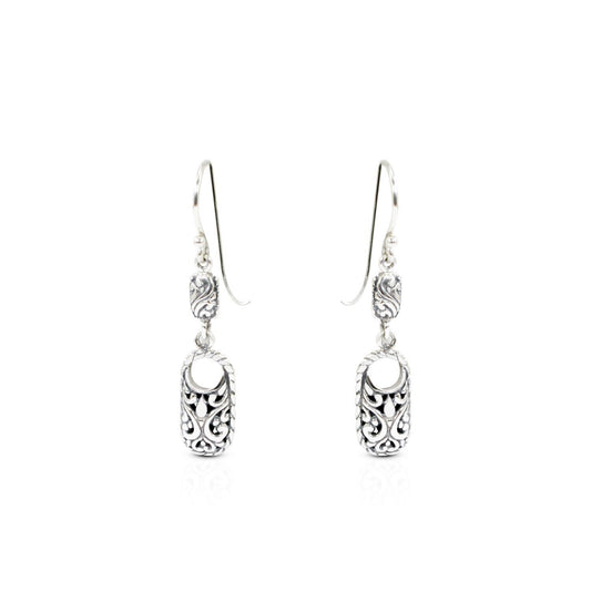925 sterling silver earrings decorated with swirl filigree