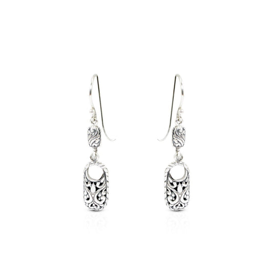 925 sterling silver earrings decorated with swirl filigree