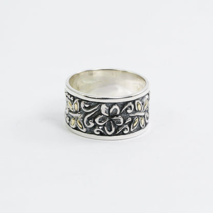 Wide band ring 925 sterling silver and 18K gold with flower ornament and dragonfly