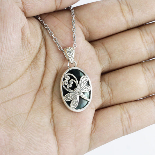 oval pendant necklace 925 sterling silver with genuine black shell decorated with dragonfly ornament