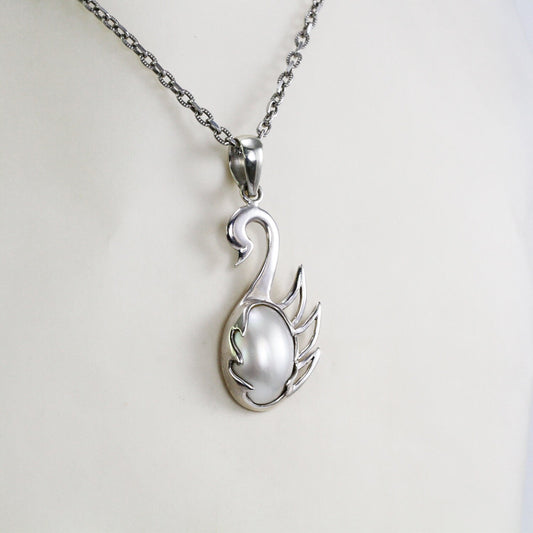 goose pendant necklace 925 sterling silver with genuine oval mabe pearl