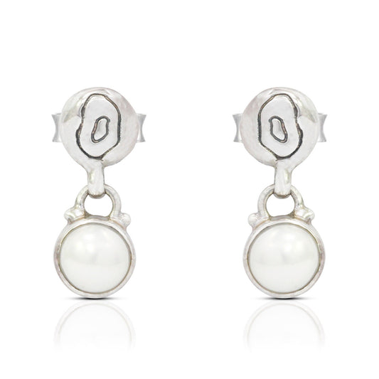 Freshwater Pearl stud earrings 925 sterling silver with push back closure decorated with rock bead carving