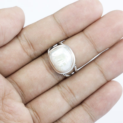 Handmade Split shank cable ring with free shape genuine Baroque Pearl, biwa Pearl ring with bezel 925 sterling silver ring