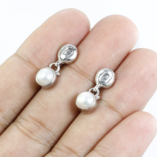 Freshwater Pearl stud earrings 925 sterling silver with push back closure decorated with rock bead carving