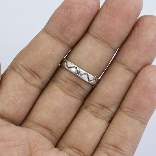 band ring 925 sterling silver wave ornament with high polish finishing