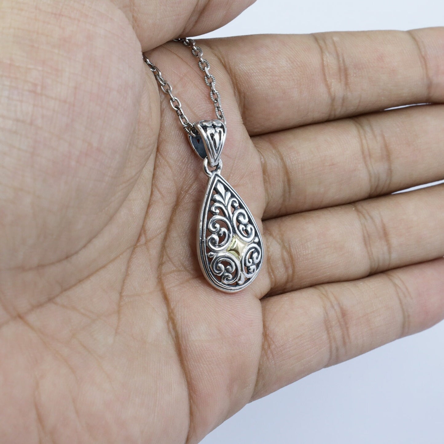 Tear drop pendant 925 sterling silver decorated with 18K yellow gold and beautiful filigree ornament